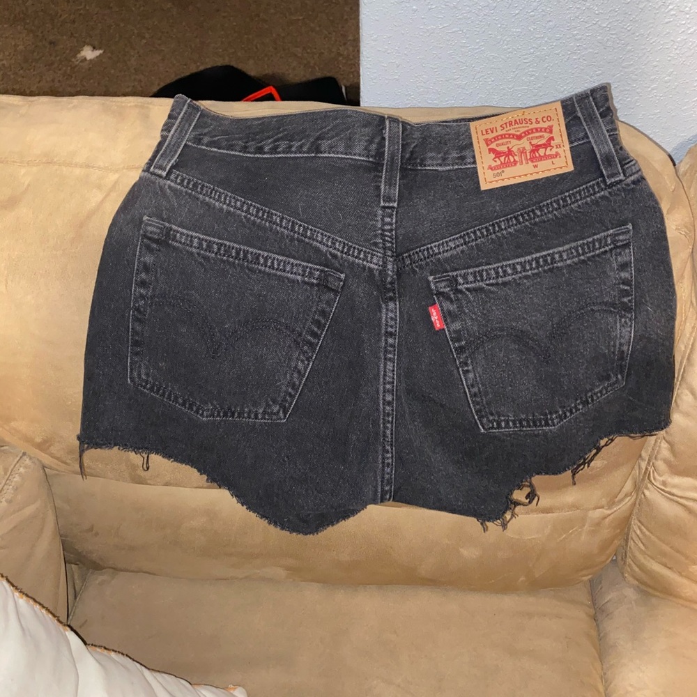 Levi’s - Picture 2 of 2